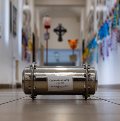 Časová schránka v naší škole